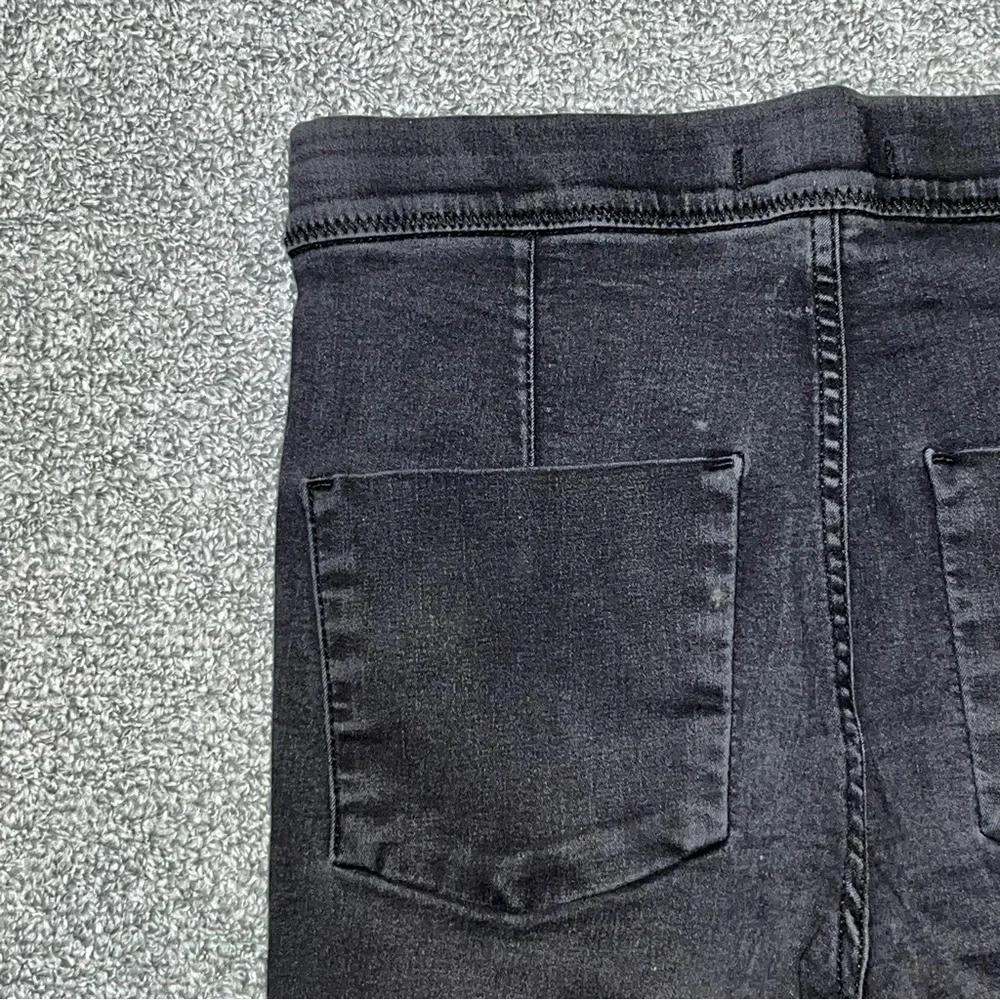 Free People Jeans Mid Rise Skinny Pull On Womens 27 Black Stretch Frayed Hems